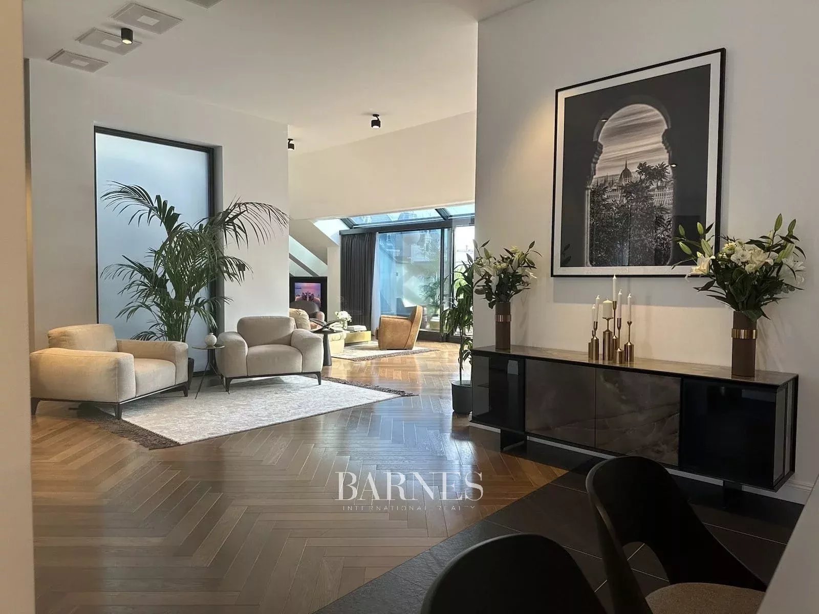 Panorámás luxus penthouse az Operaház és a Balettintézet szomszédságában - picture 5