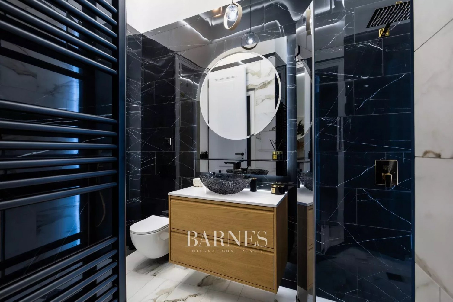 3 hálós, erkélyes saroklakás a Múzeum körúton - picture 16