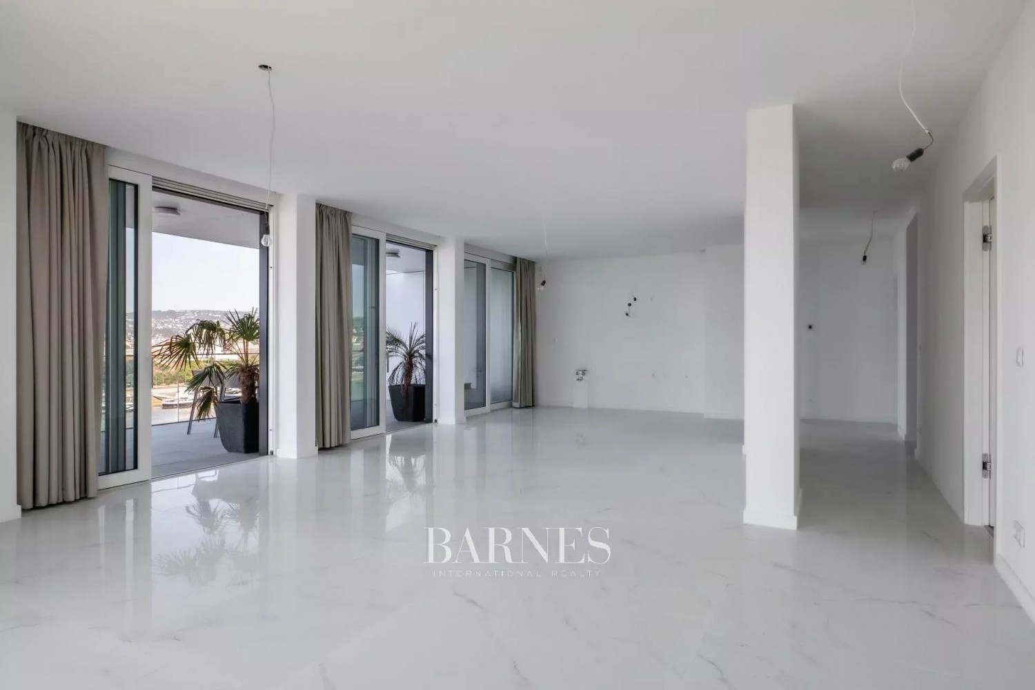 Infinity Residence: eladó 3 hálós luxus, dunai panorámás apartman pazar terasszal a város felett - picture 2