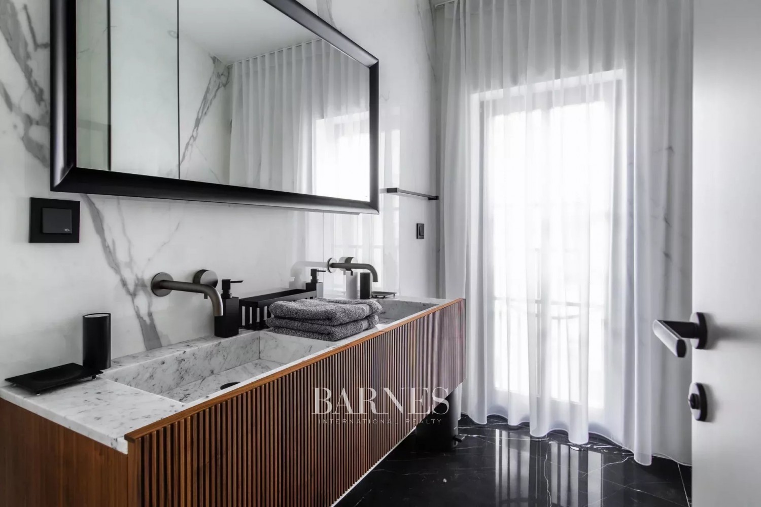 Panorámás luxus penthouse az Operaház és a Balettintézet szomszédságában - picture 24