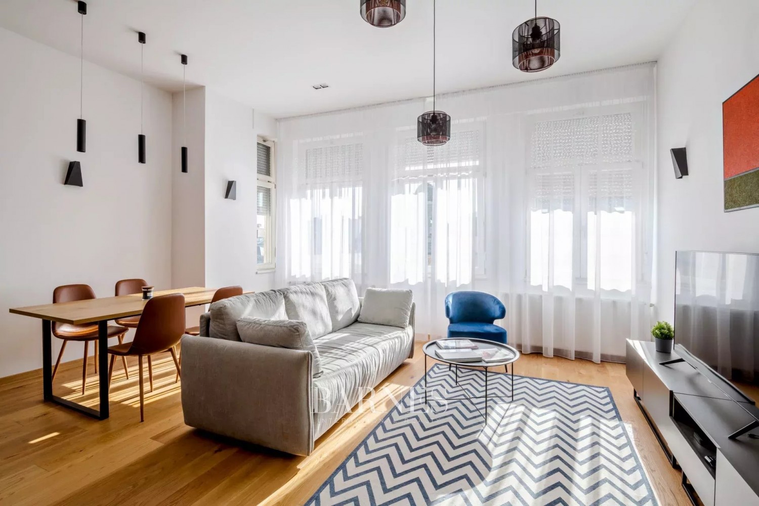 Parlament milieu - picture 1