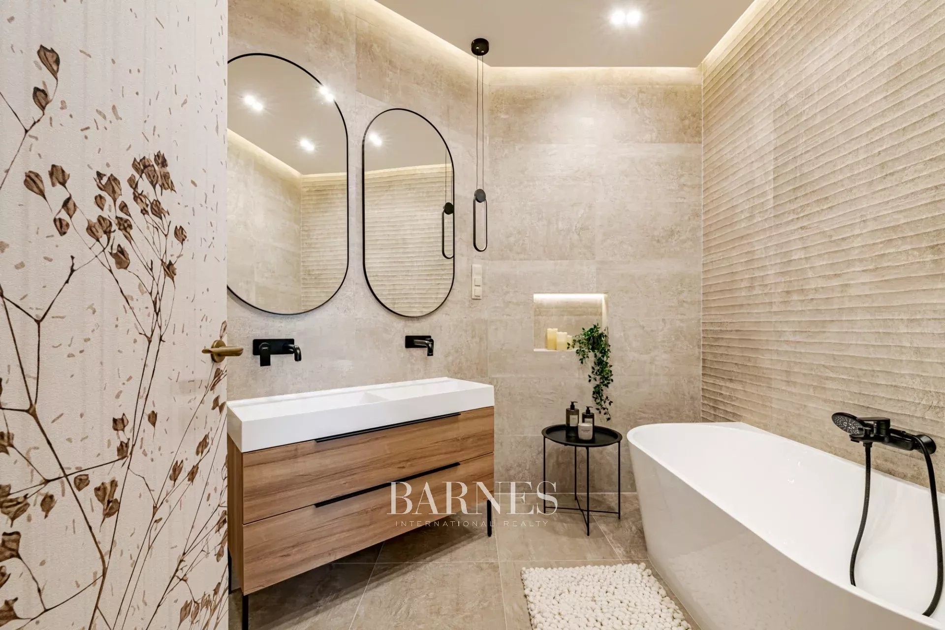 Kiadó egy panorámás, 2 hálószobás lakás - Városi életstílus felsőfokon - picture 11