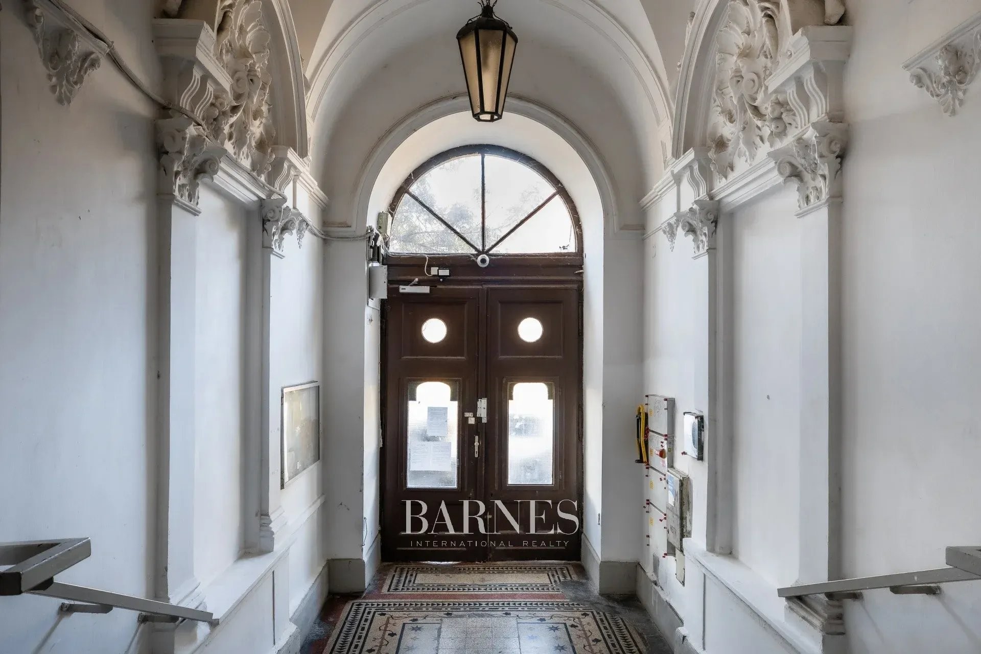 DUNAI PANORÁMÁS, ERKÉLYES LAKÁS A BELGRÁD RAKPARTON - picture 15