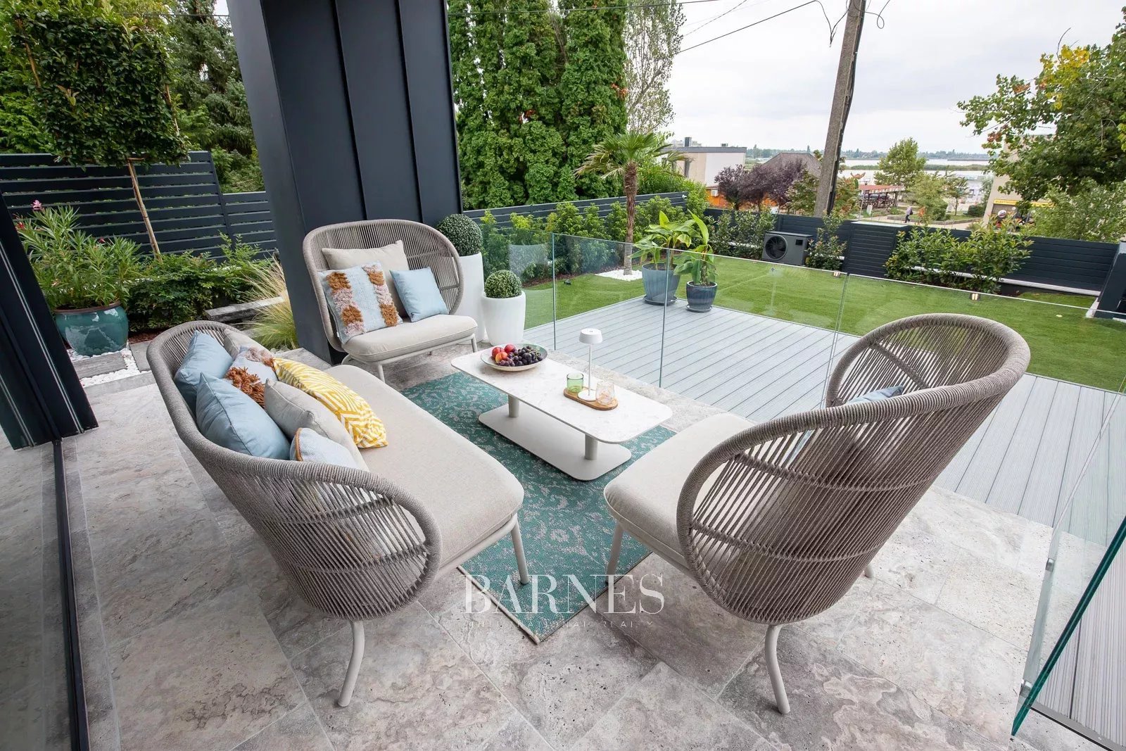 Villa Velence - picture 3