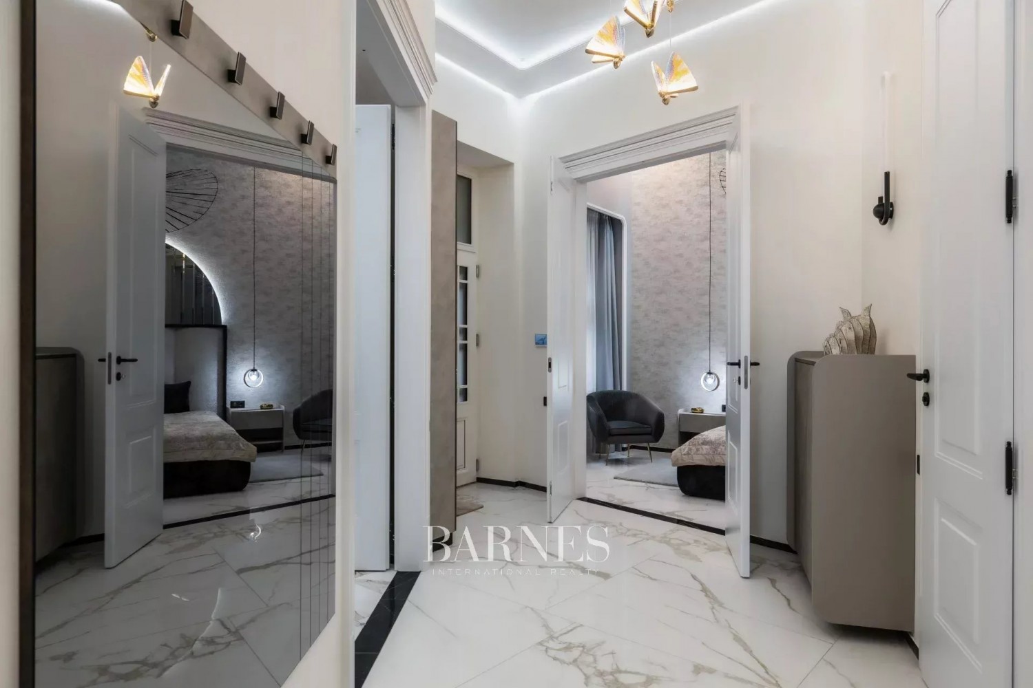 3 hálós, erkélyes saroklakás a Múzeum körúton - picture 21