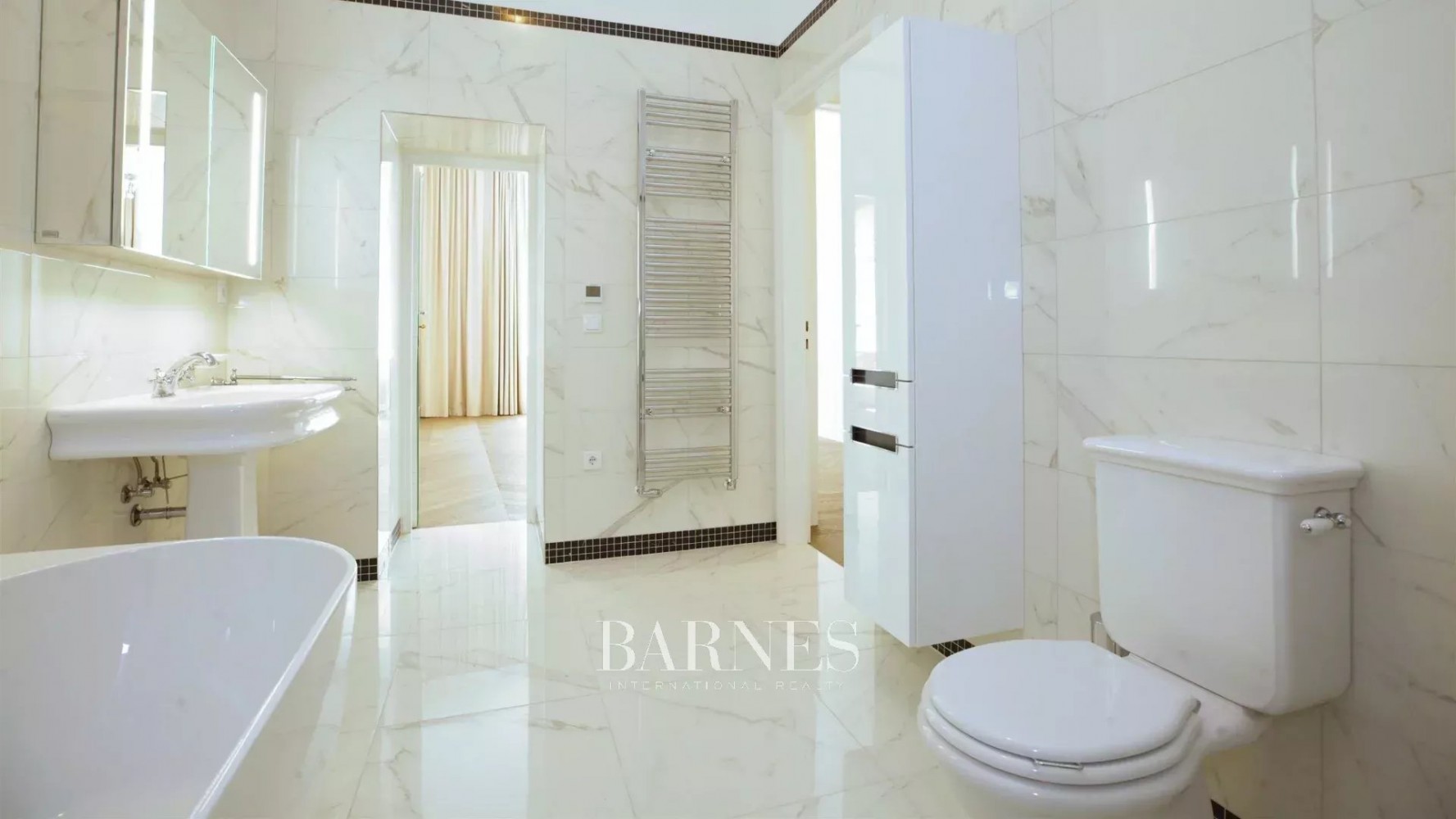 Négy szobás nagypolgári lakás bérlővel, befektetők számára,  szecessziós lakóházban - picture 11