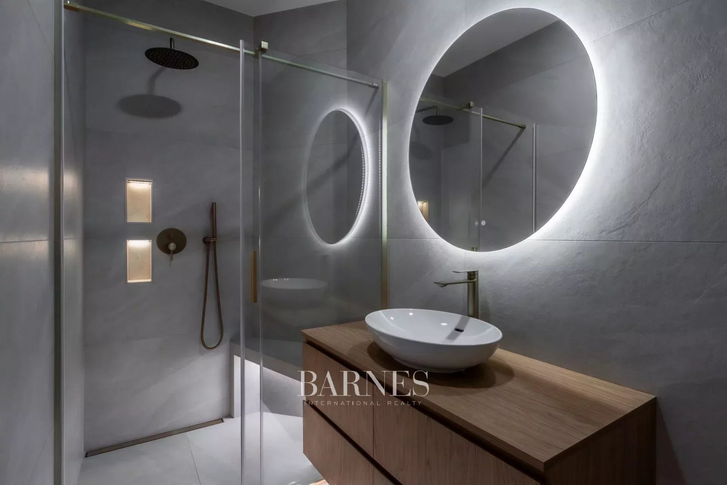 Lenyűgöző, modern lakás kilátással a Szervita térre - picture 19