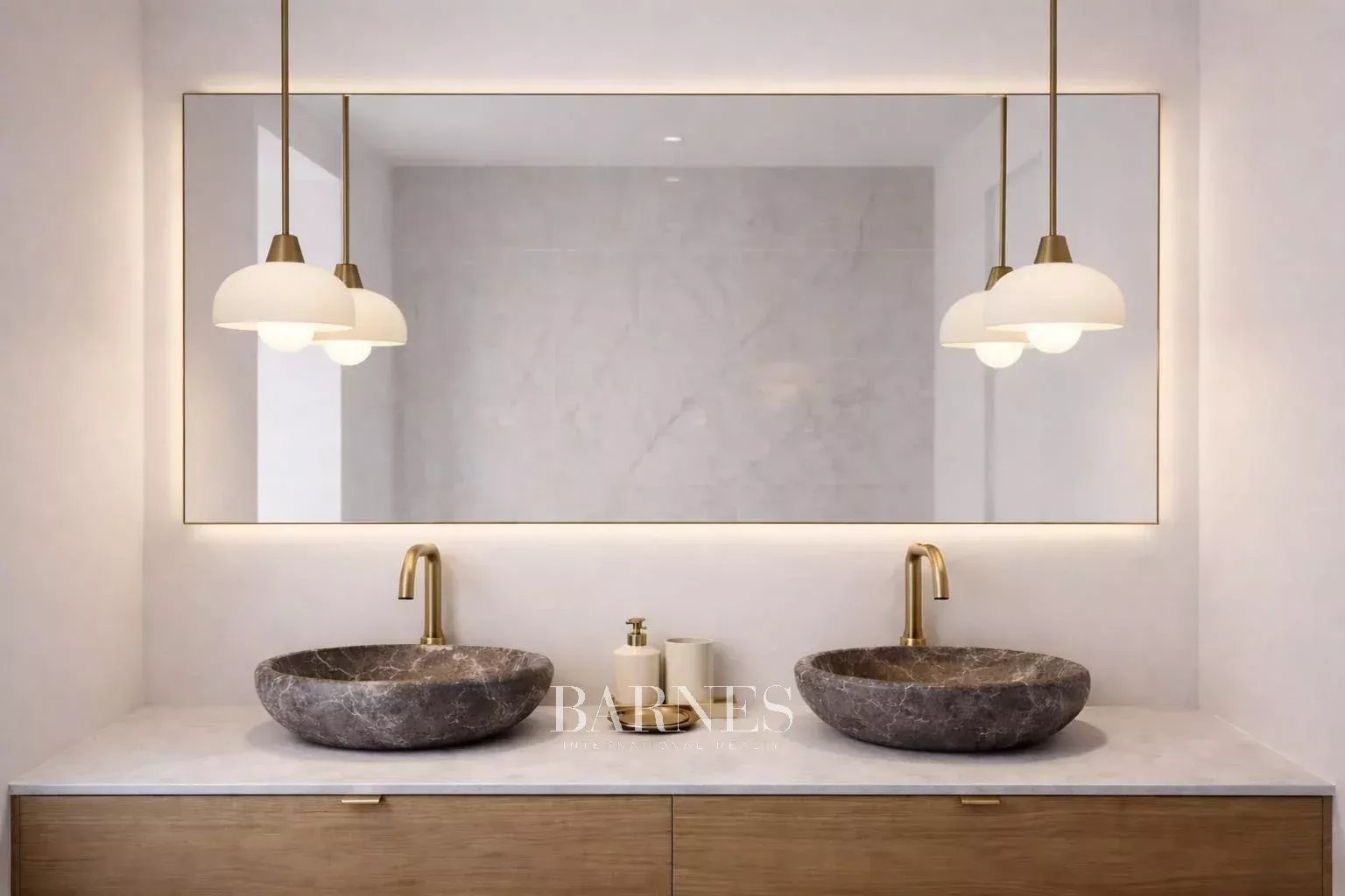 Eladó lakás a Németvölgyi úton: luxus, 3 hálós + dolgozós lakás villakörnyezetben - picture 5