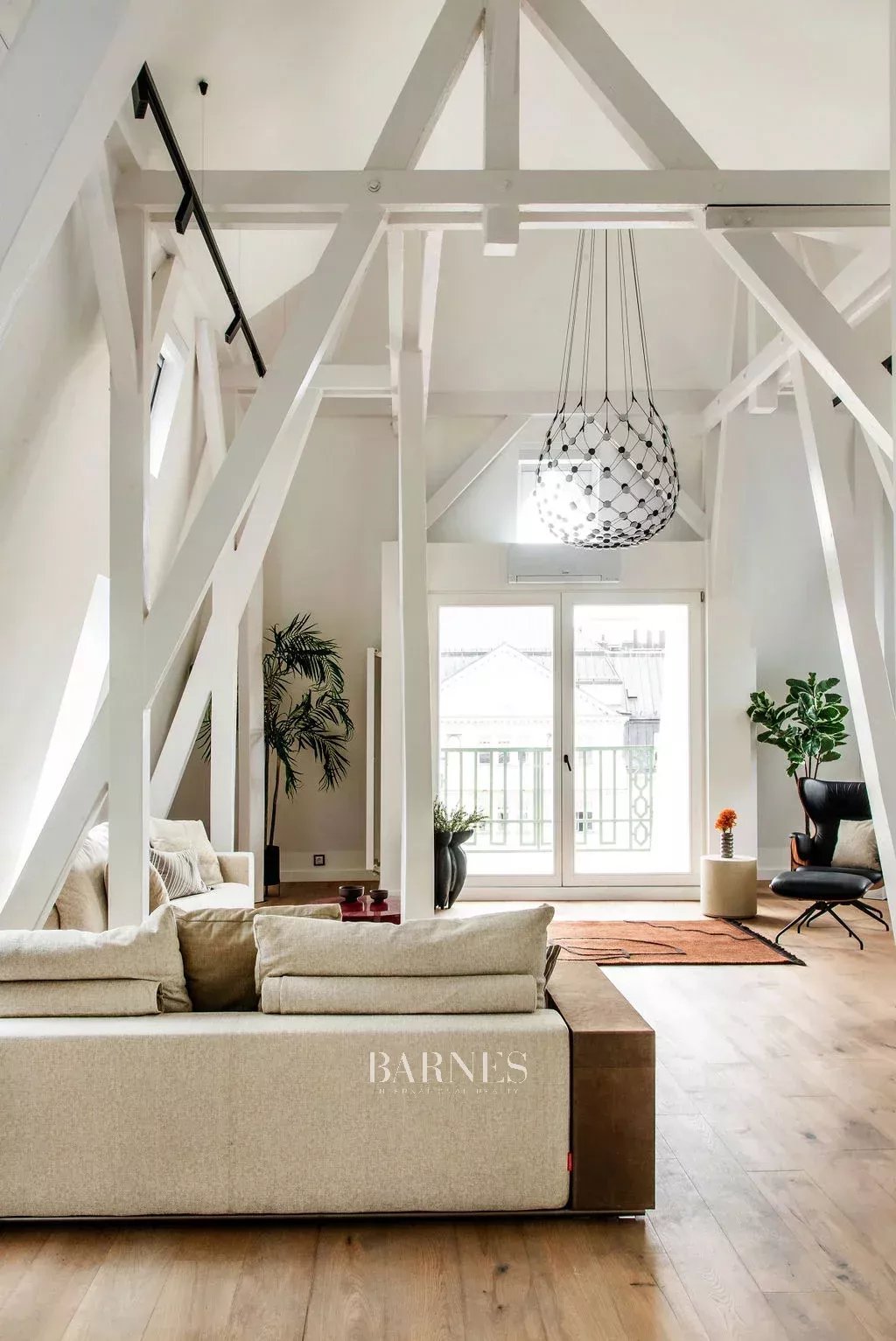 Csodálatos loft lakás a József Nádor téren - picture 1