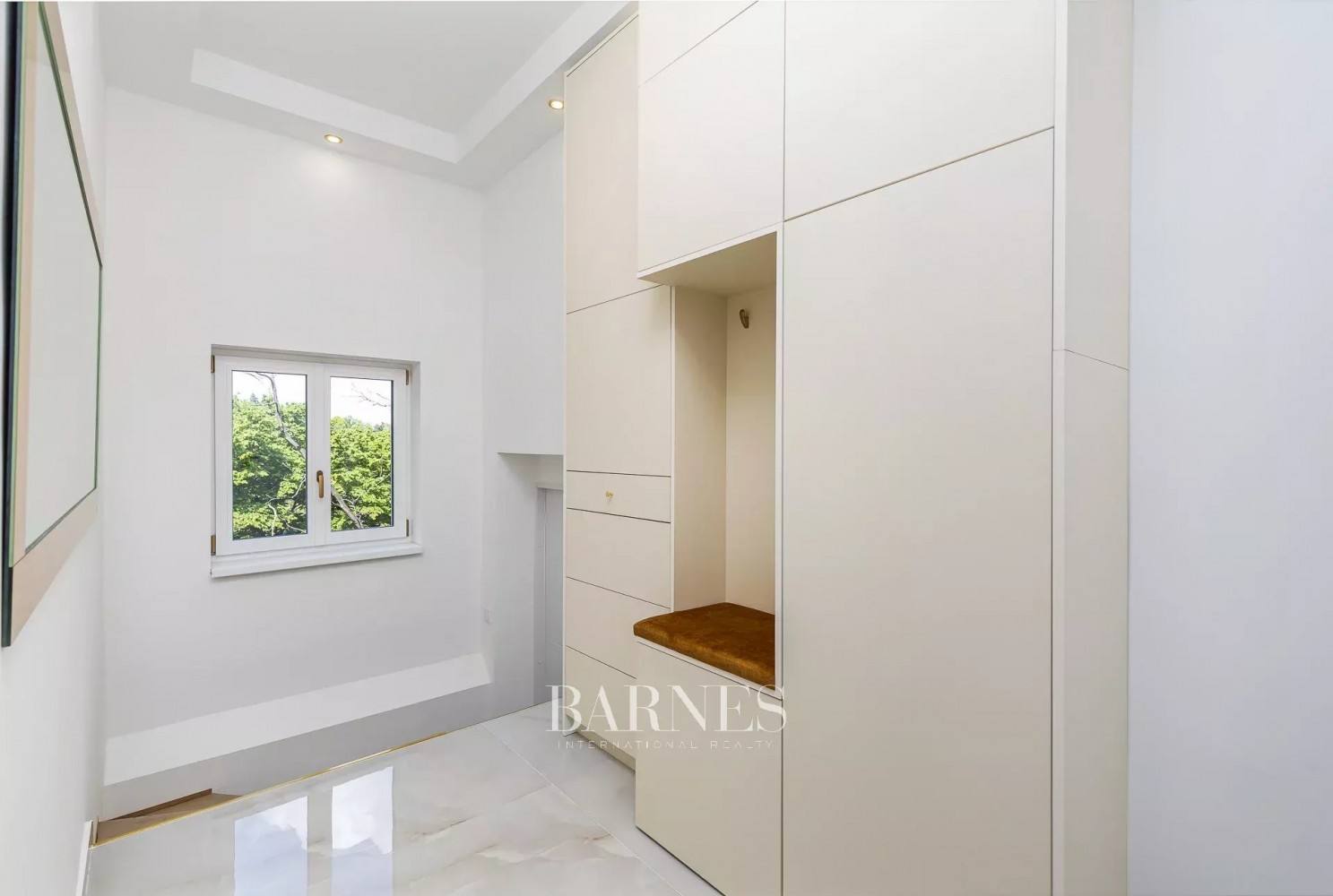 Citadellára panorámás, 3 hálós lakás, szecessziós társasvillában - picture 10