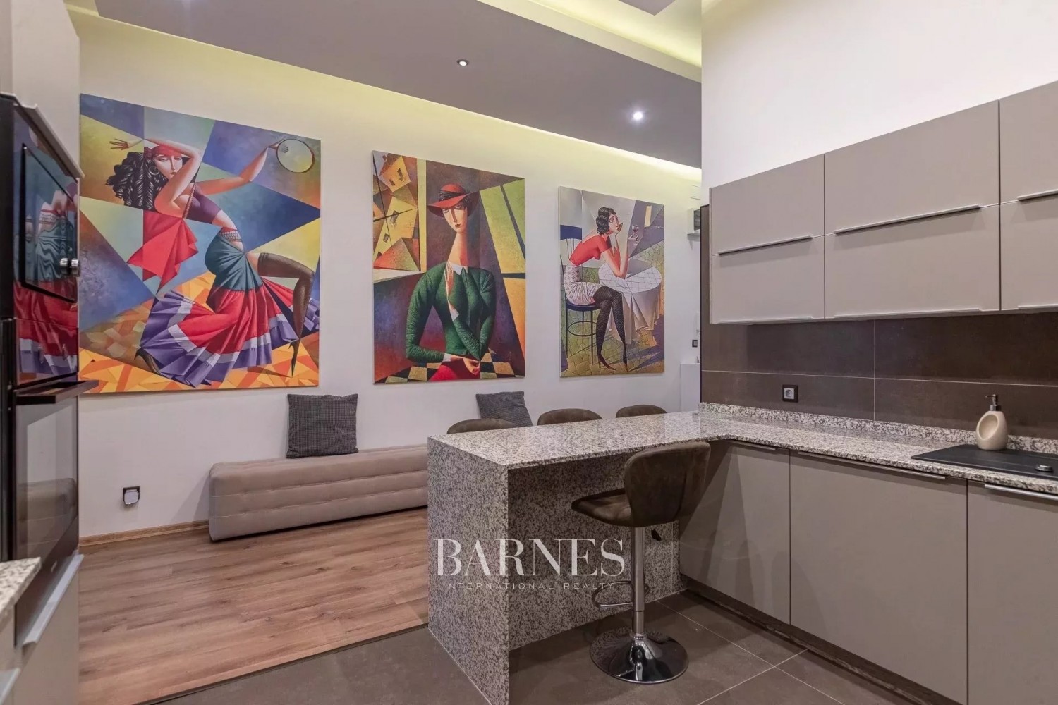 Kozmopolita életérzés az Andrássy úton - picture 8