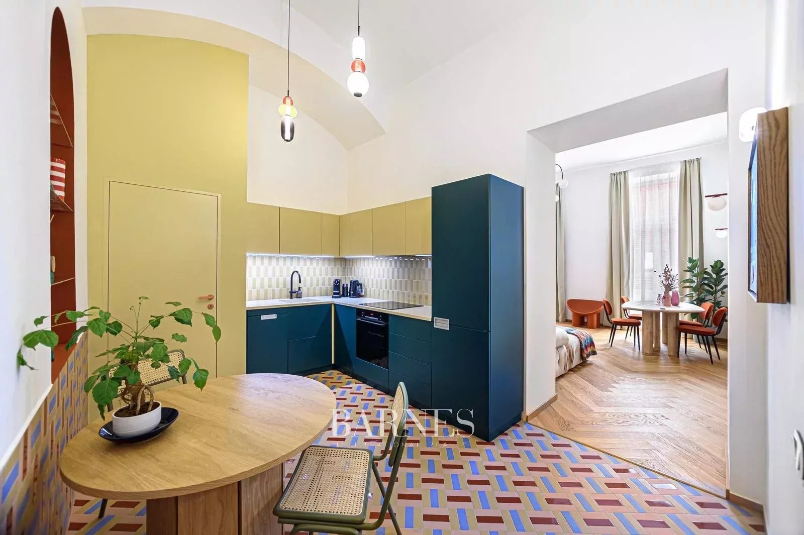 Modern, 2 Bedroom Apartment at Andrássy Avenue - picture 3