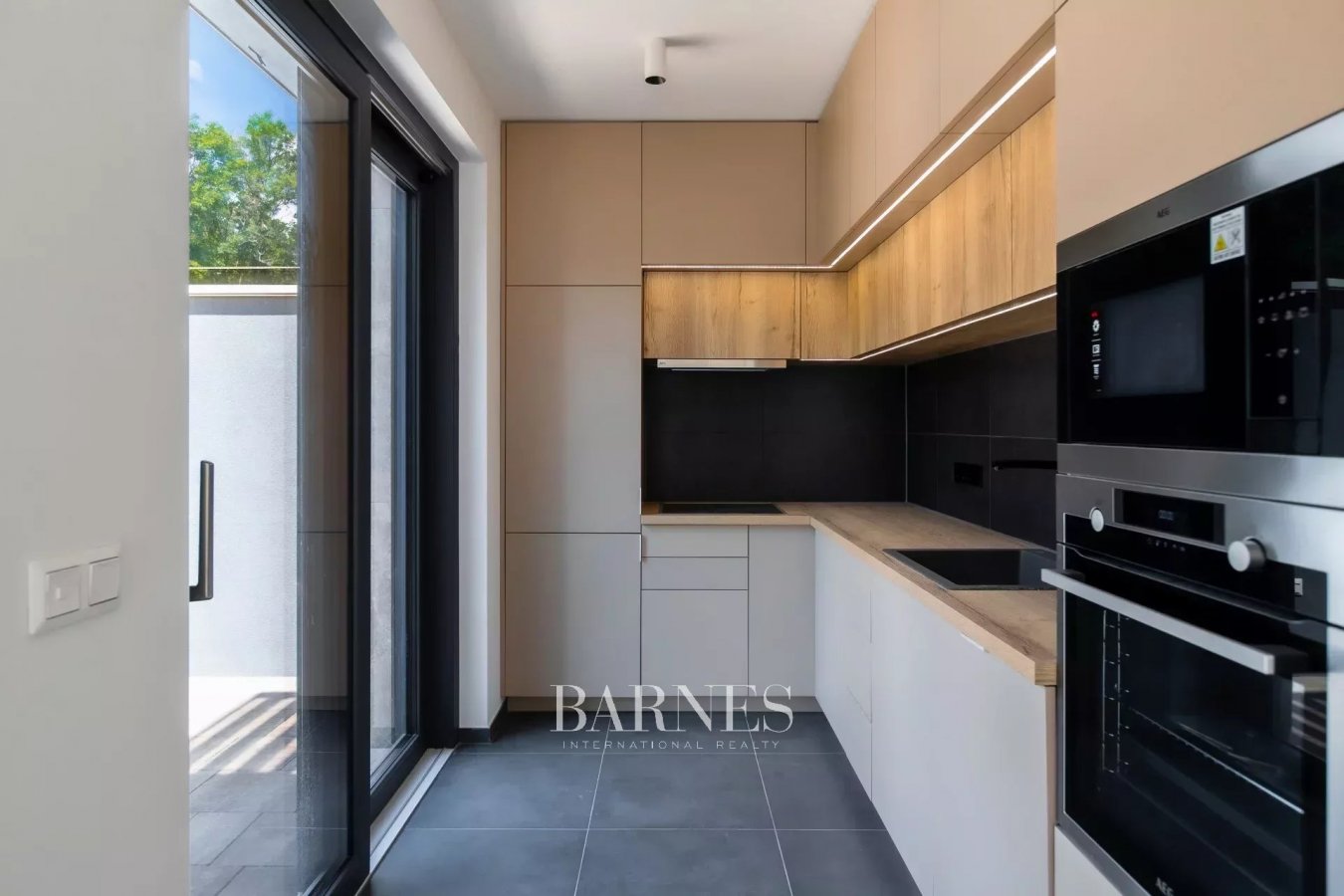 Semi-detached house in Balatonalmádi - picture 2