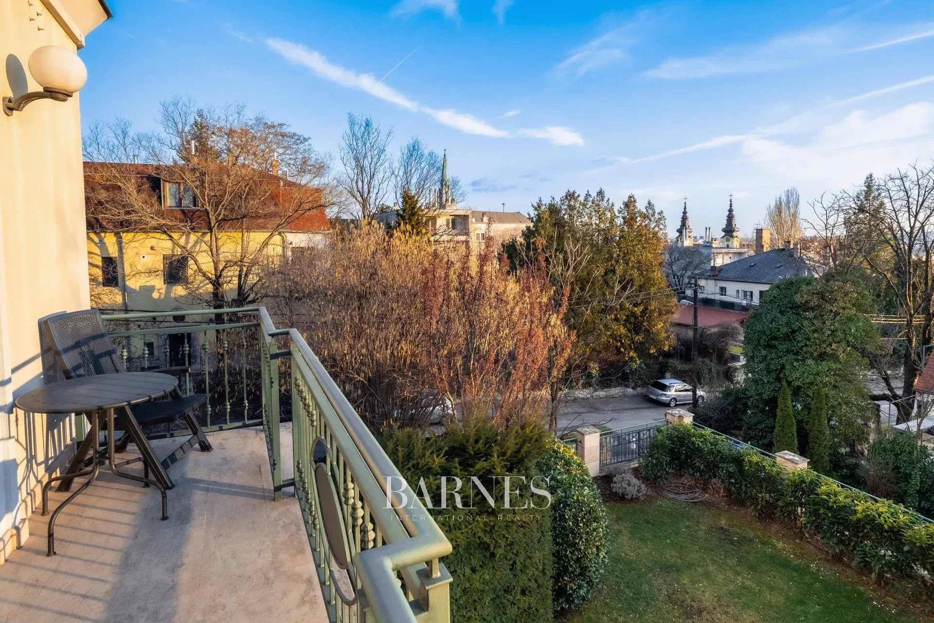 Kiadó: Panorámás, 3 hálószobás villalakás a Gellérthegy egyik csendes utcájában - picture 24