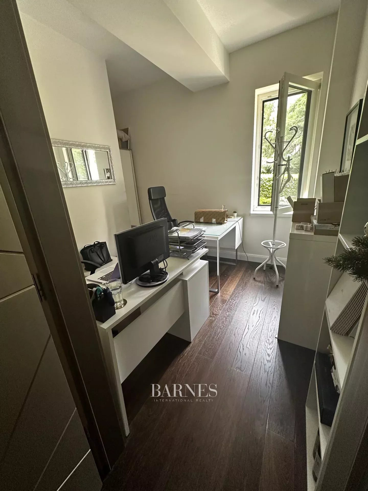 Kiadó irodaépület/cégközpont a XII. kerületben, az Orbánhegyen - picture 7