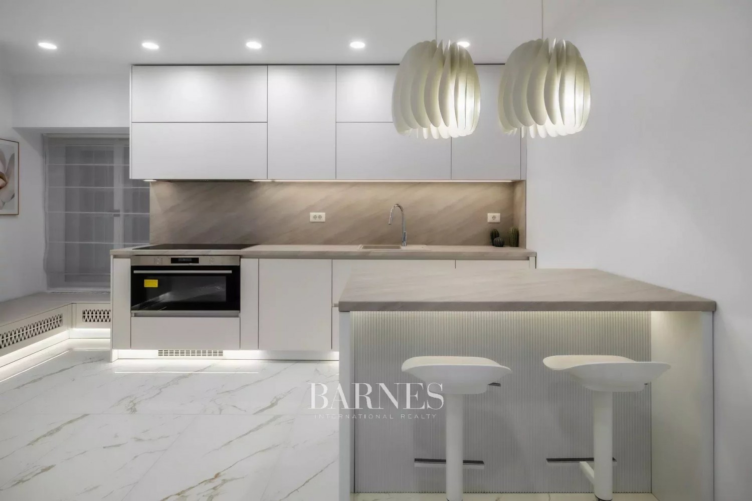 2 hálós bútorozott luxuslakás a Bazilika szomszédságában - picture 6