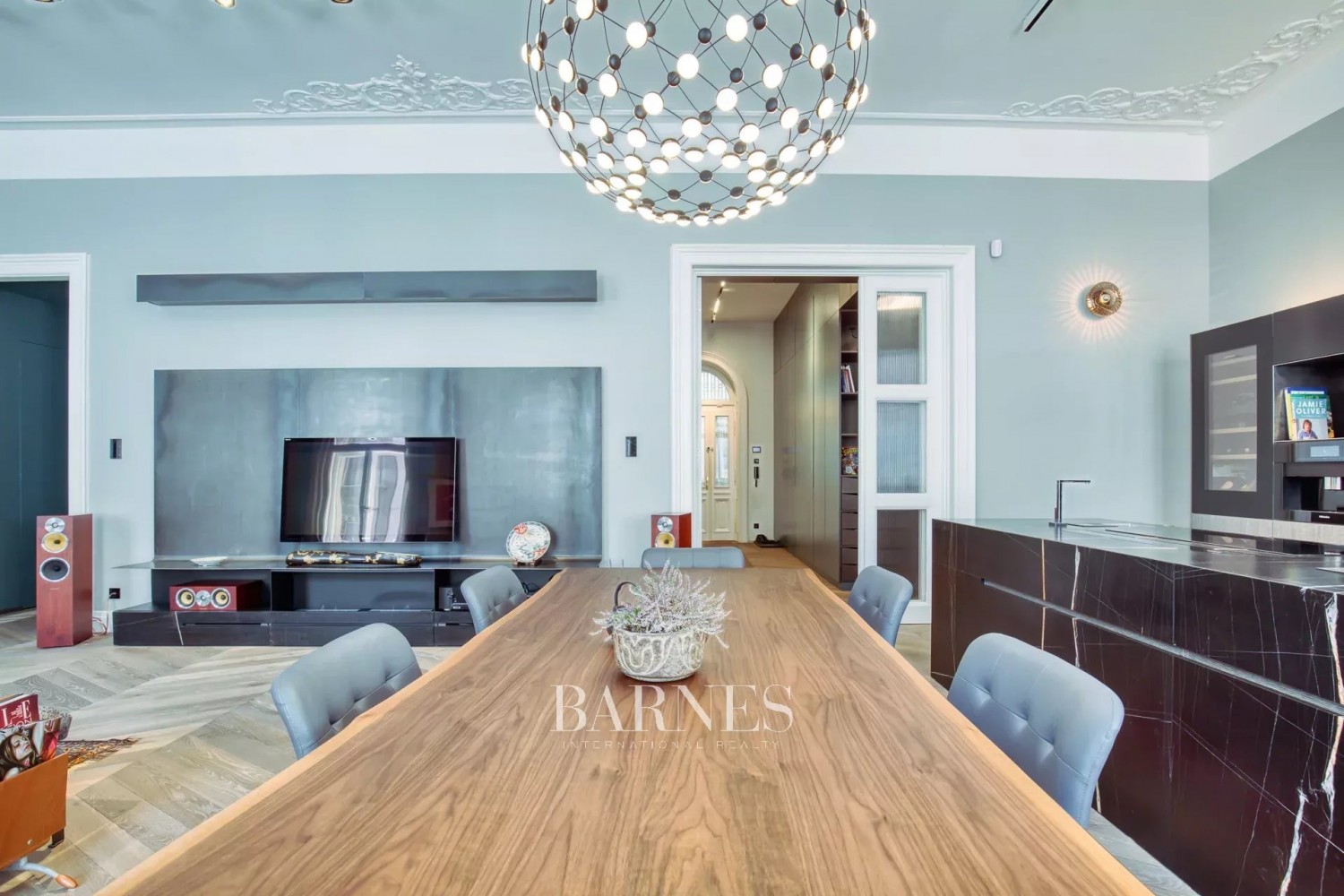 Exkluzív okos otthon pompás kilátással a Szabadság térre - picture 6