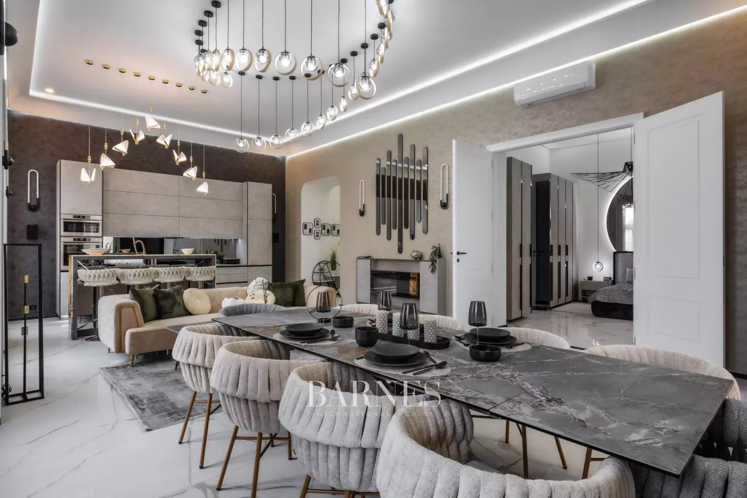 3 hálós, erkélyes saroklakás a Múzeum körúton - picture 5