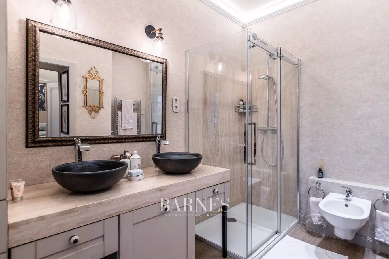 Exkluzív bérbeadó rezidencia, Bauhaus Villában - picture 14