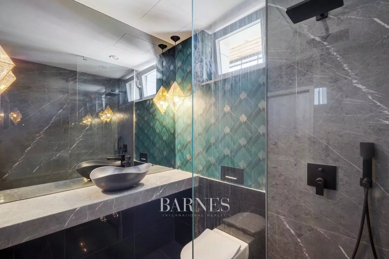 MODERN FAMILY HOUSE WITH SWIMMING POOL AND BEAUTIFUL PANORAMIC VIEW - picture 11