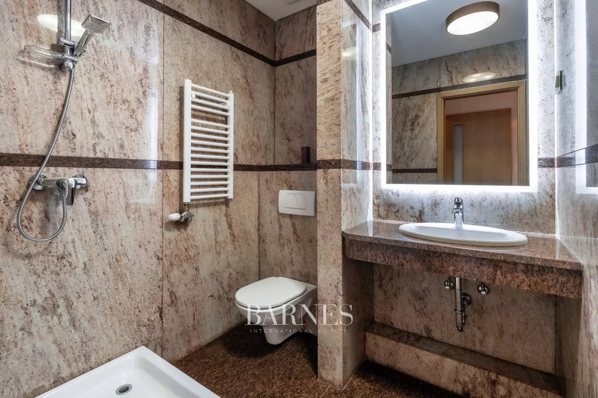 Duplex penthouse with a large terrace for sale on Kazinczy Street - picture 17