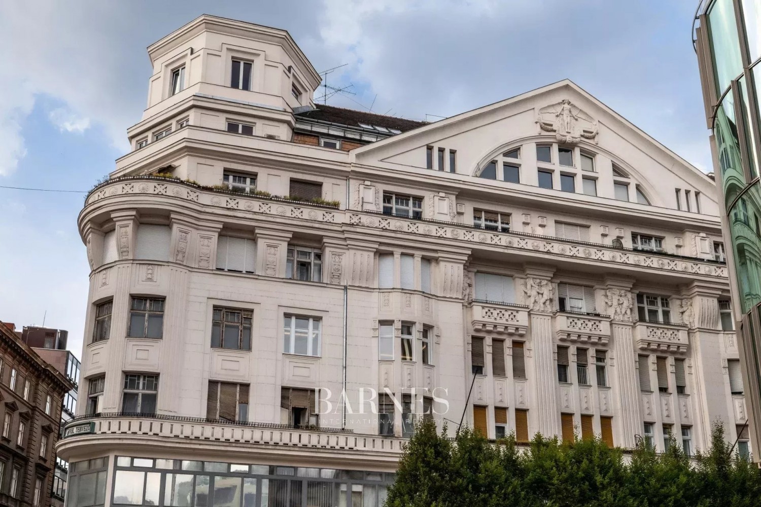 Lenyűgöző, modern lakás kilátással a Szervita térre - picture 24