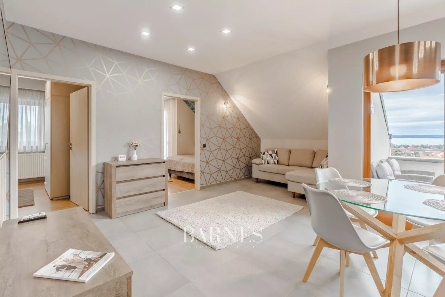 Medencés, panorámás apartmanház Balatonfüreden - picture 7