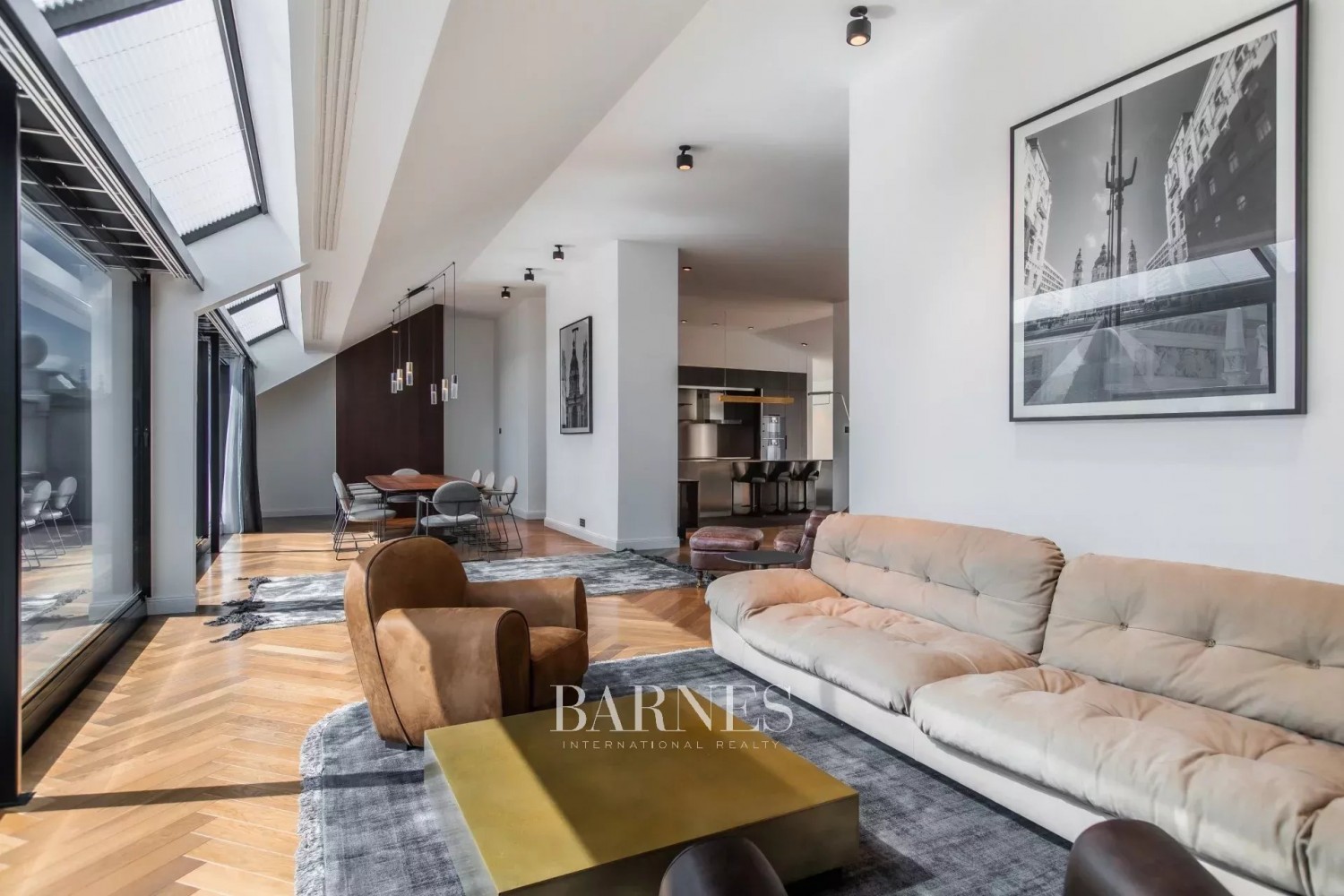 Panorámás luxus penthouse az Operaház és a Balettintézet szomszédságában - picture 12