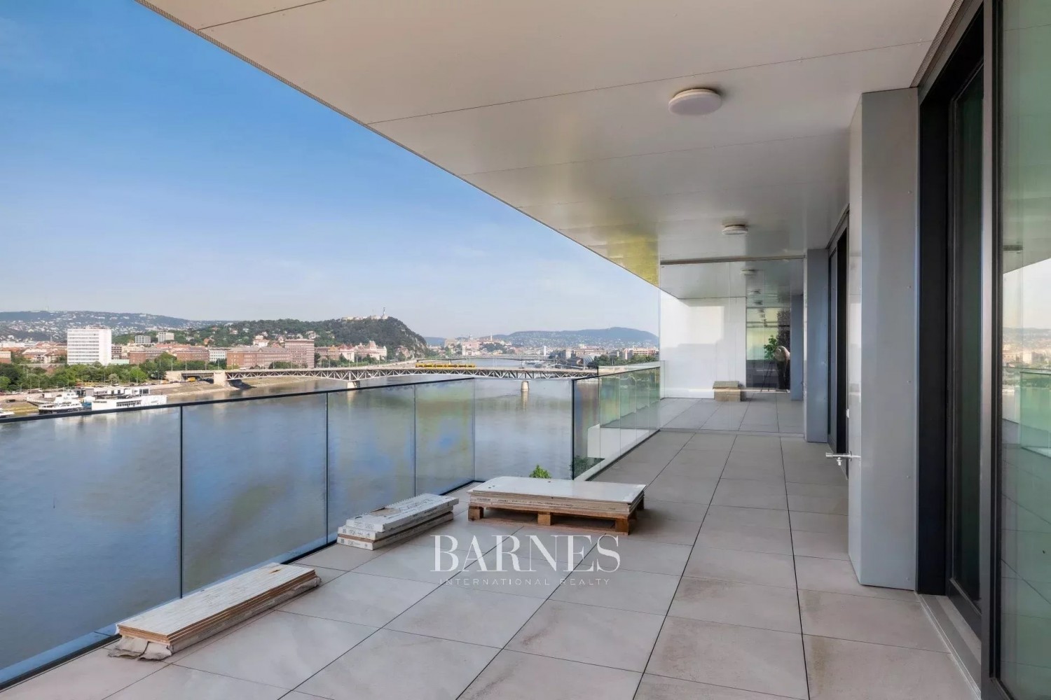 Infinity Residence: eladó 3 hálós luxus, dunai panorámás apartman pazar terasszal a város felett - picture 10