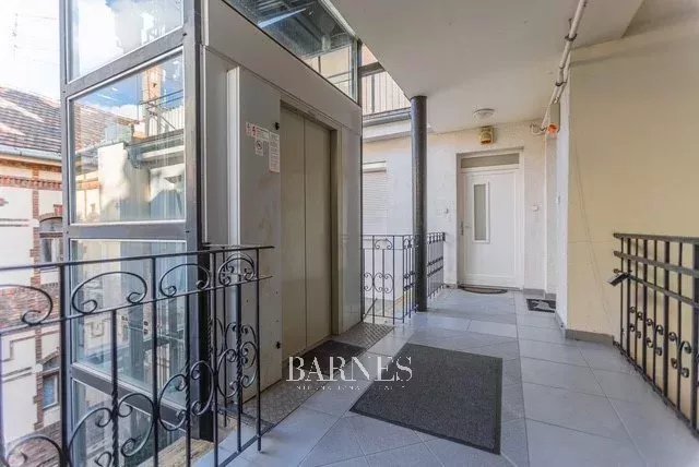 Kiadó 2 hálószobás, belső kétszintes penthouse apartman városi panorámával - picture 23