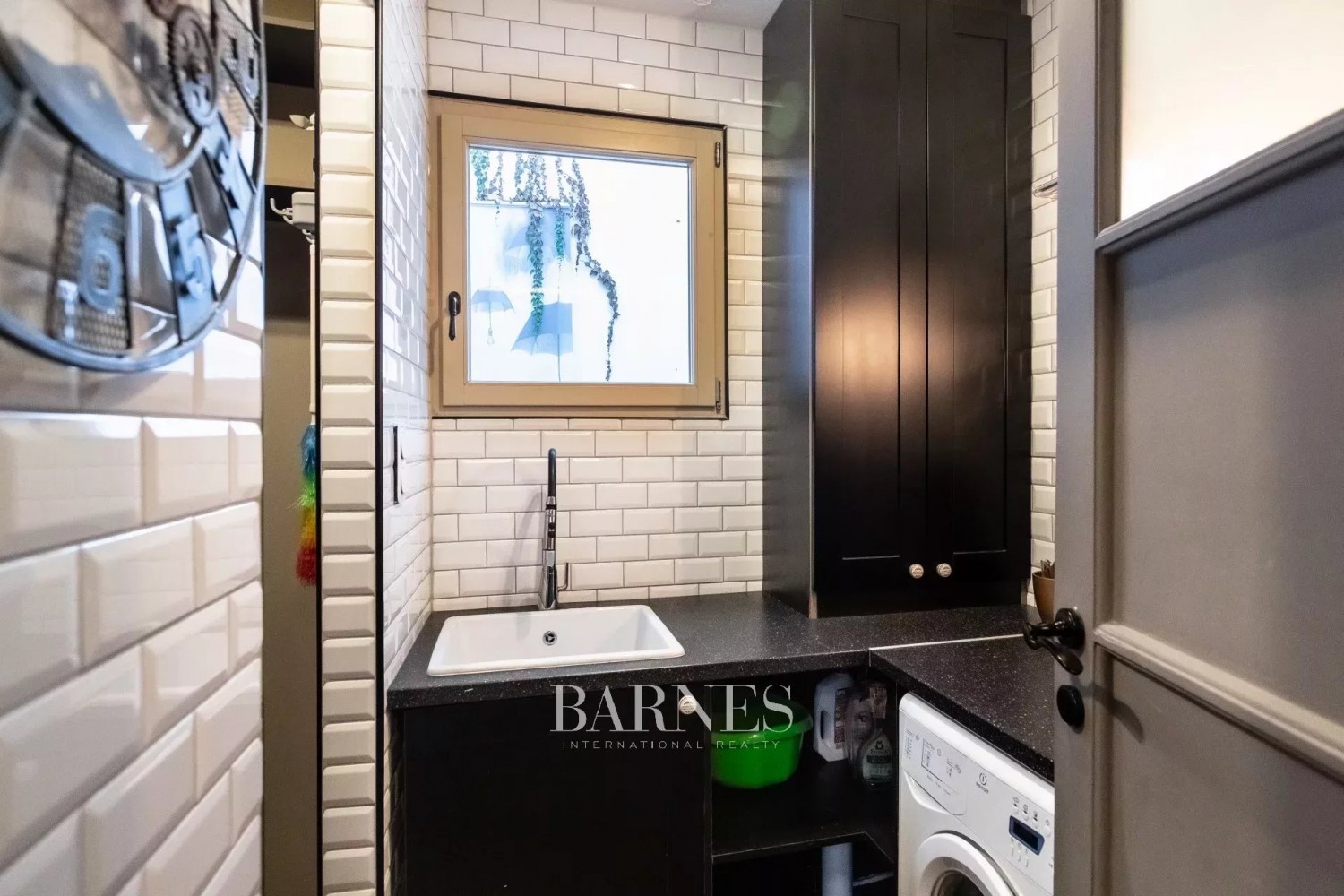 Bútorozott luxuslakás, Bauhaus Villában - picture 17