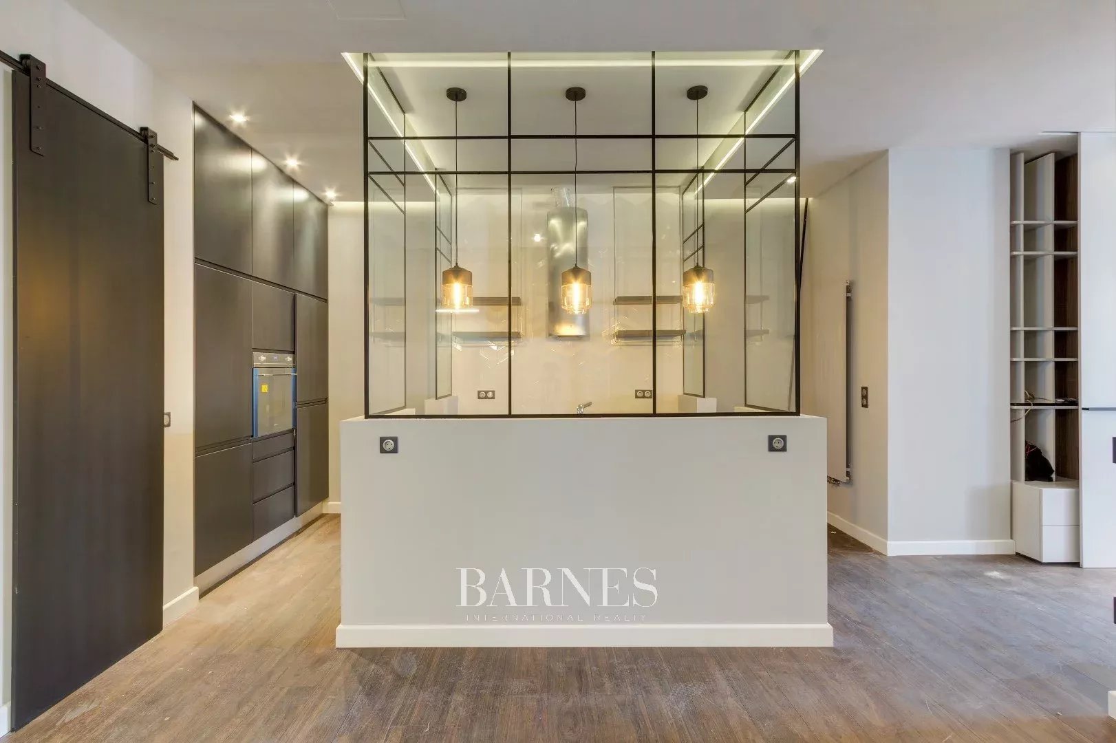 Loft srtílusú lakás a Szabadság tér és a Bazilika közelében - picture 1