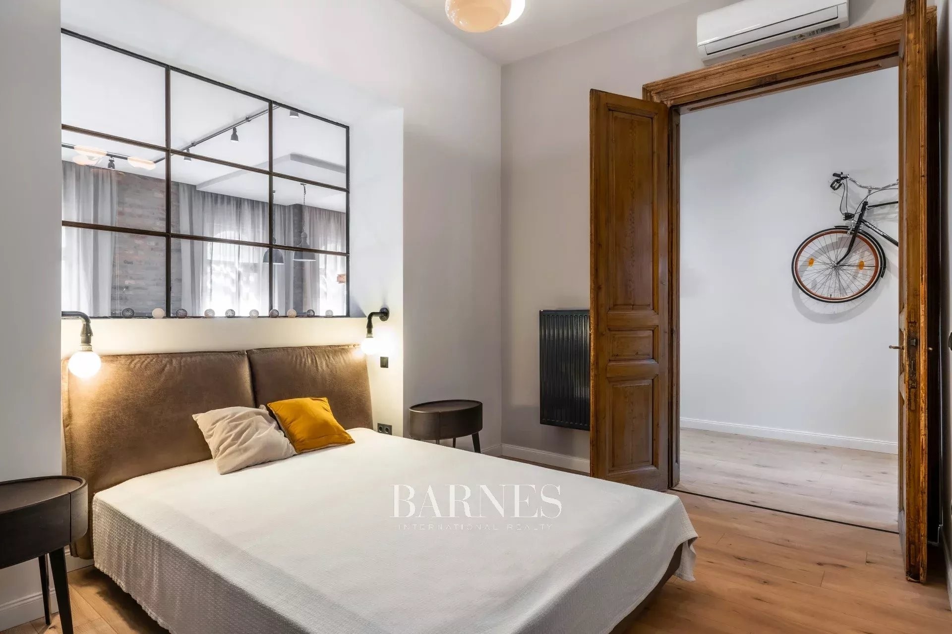 Unique loft apartment close to the Dohány Street Synagogue - picture 10