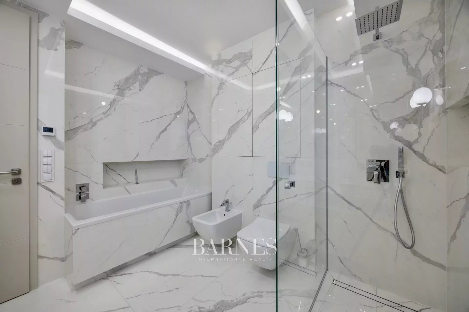 3 bedroom penthouse in the 2nd district with huge panoramic terrace for sale - picture 8