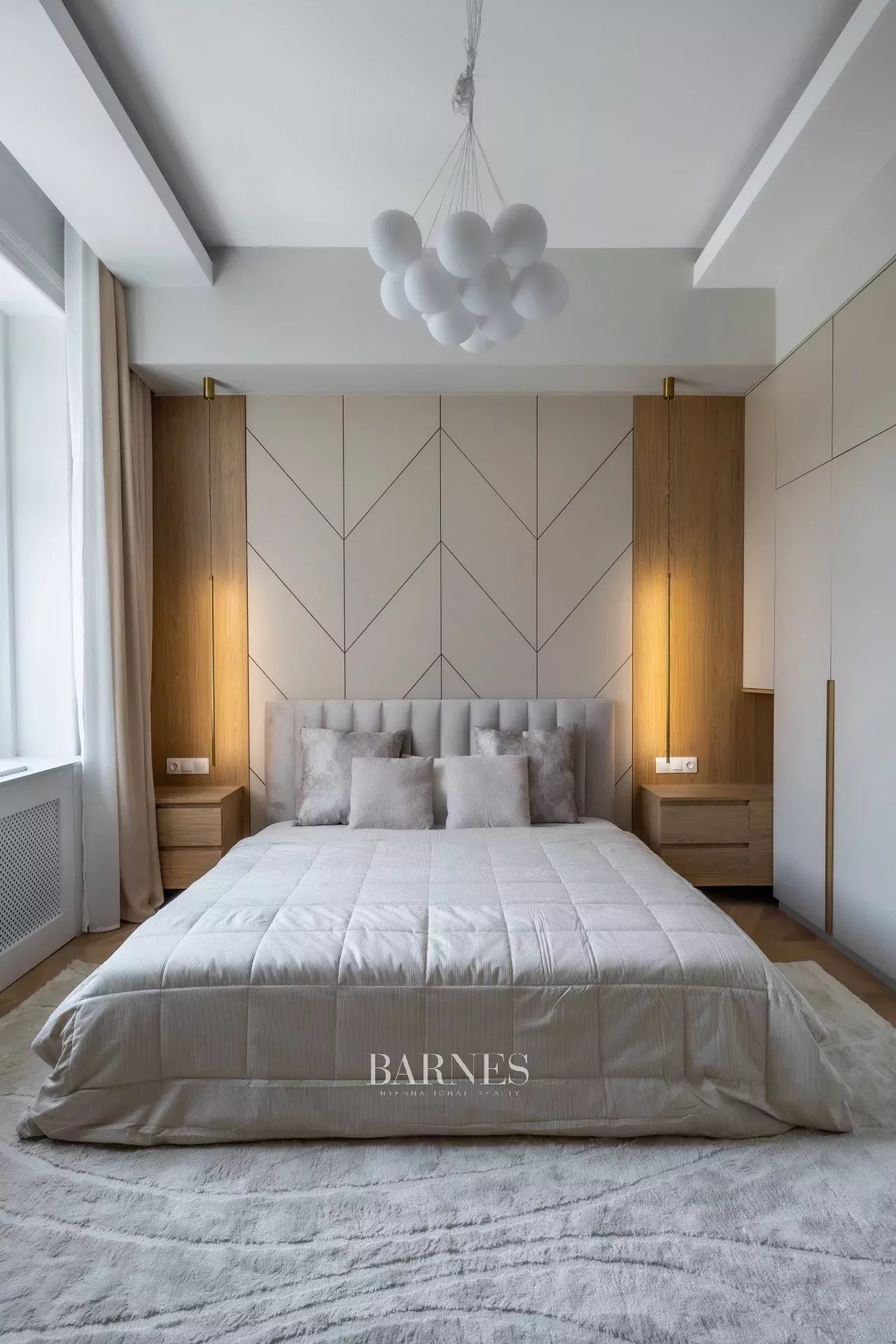 Lenyűgöző, modern lakás kilátással a Szervita térre - picture 16