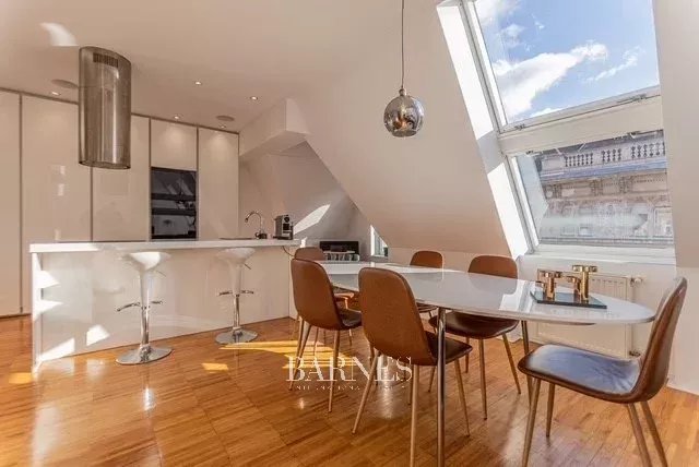 Kiadó 2 hálószobás, belső kétszintes penthouse apartman városi panorámával - picture 3