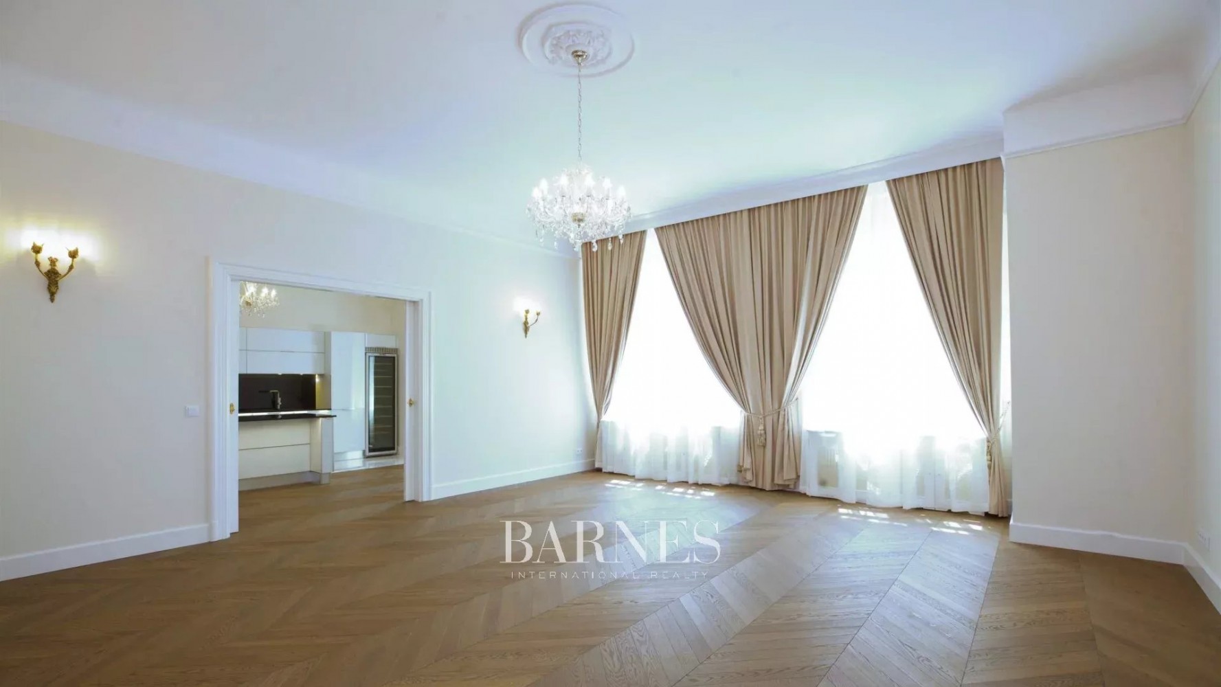 Négy szobás nagypolgári lakás bérlővel, befektetők számára,  szecessziós lakóházban - picture 5