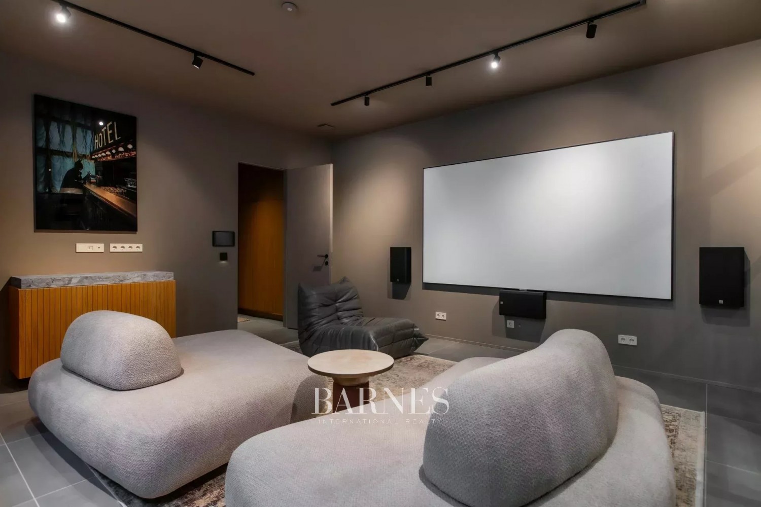 Turnkey, premium category, newly built villa in Tihany - picture 20