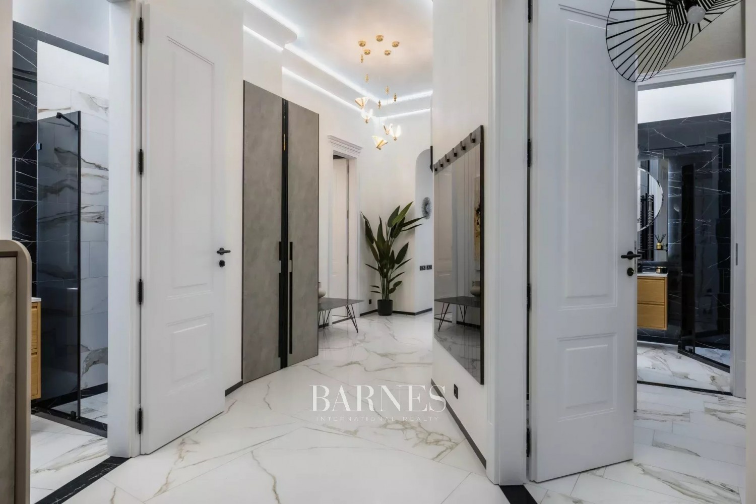 3 hálós, erkélyes saroklakás a Múzeum körúton - picture 20