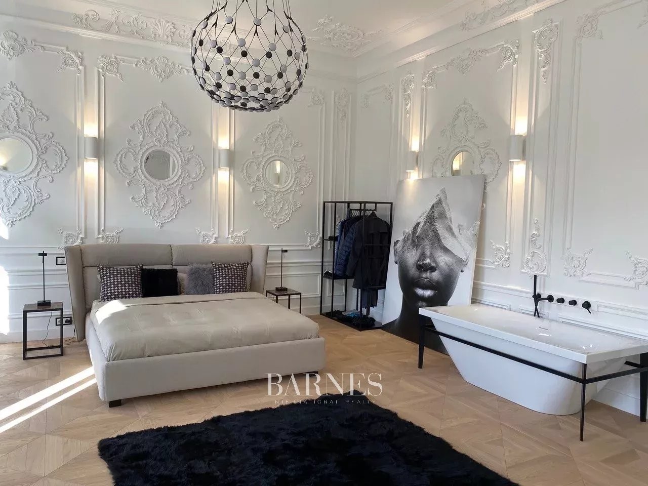 For Rent: Luxury Two-Bedroom Apartment in a Prime Location on József Nádor square - picture 14