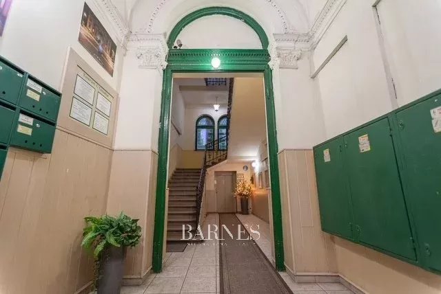 Kiadó 2 hálószobás, belső kétszintes penthouse apartman városi panorámával - picture 24