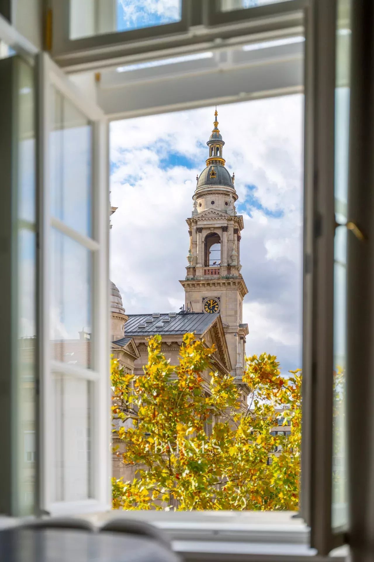 Két hálós, panorámás luxuslakás, kilátással a Bazilikára - picture 12