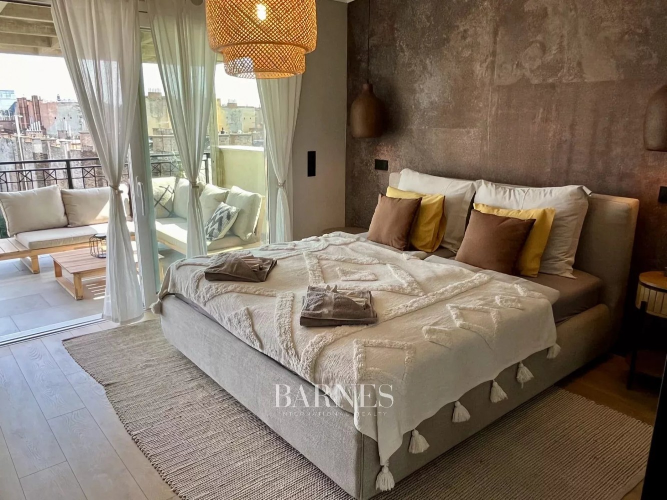 Kiadó három hálós, PANORÁMÁS, dupla teraszos lakás, heti takarítással a belvárosban! - picture 7