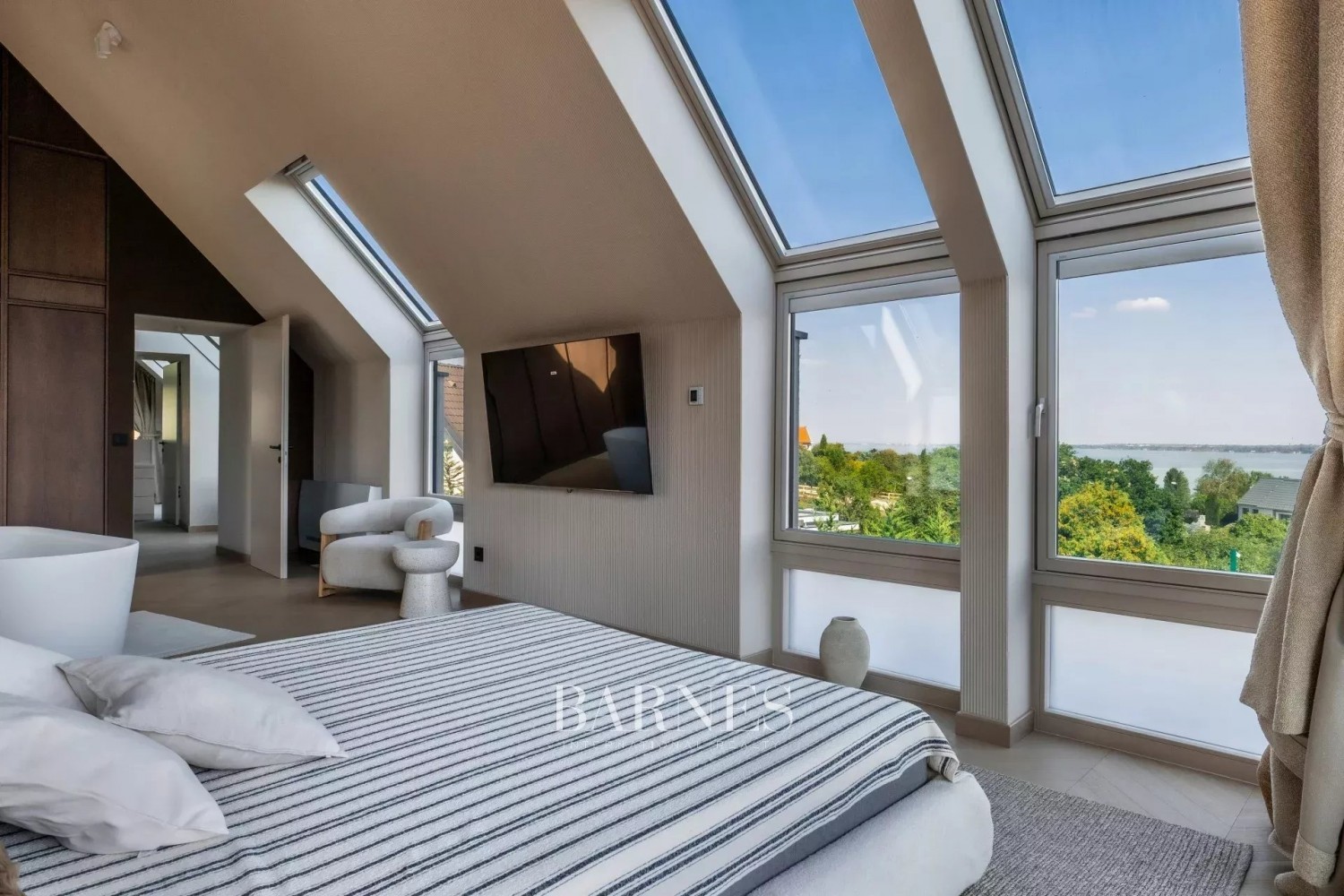 Balatonra panorámás,egyedülálló luxusvilla Tihanyban - picture 18