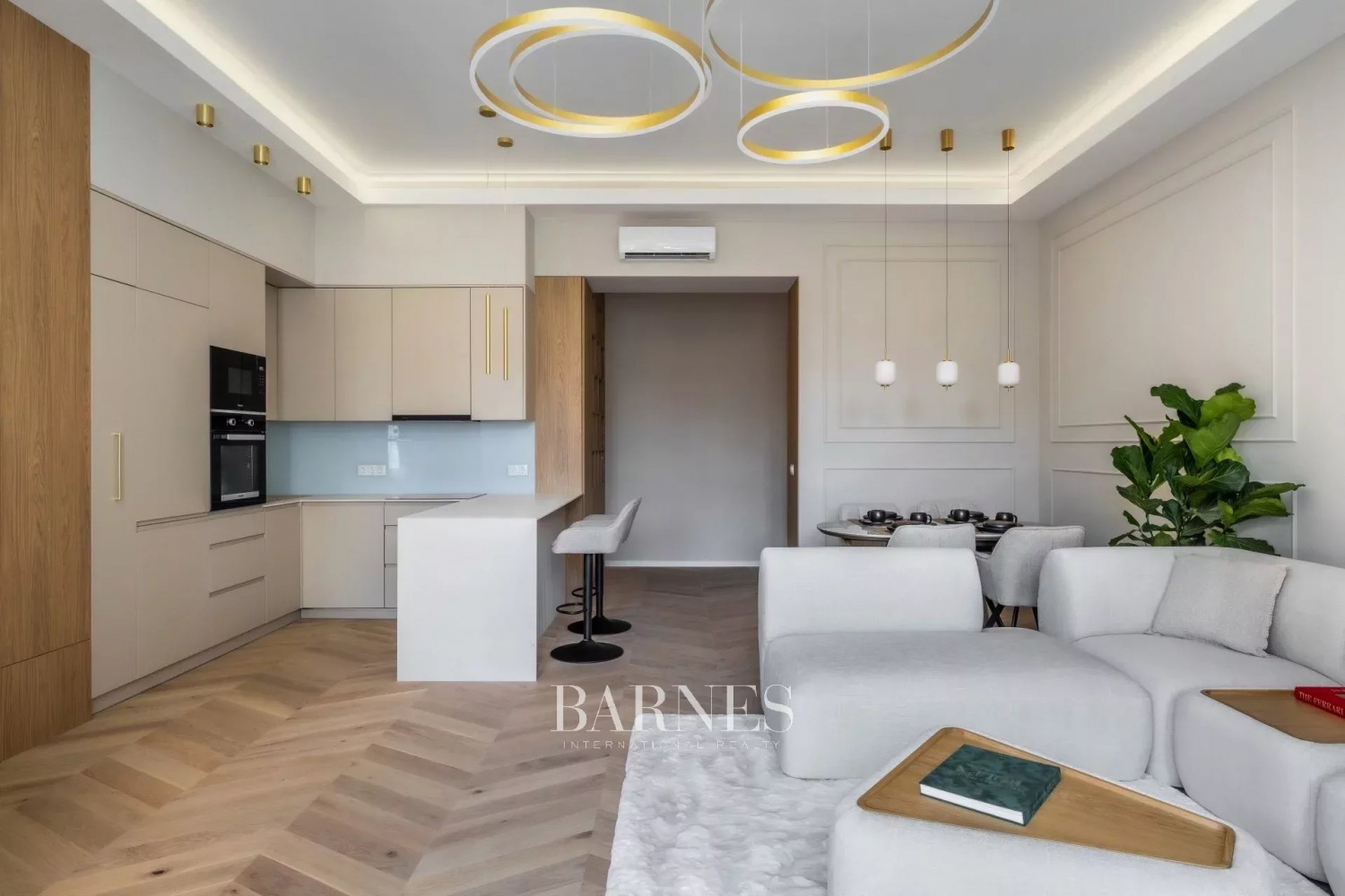 Lenyűgöző, modern lakás kilátással a Szervita térre - picture 6