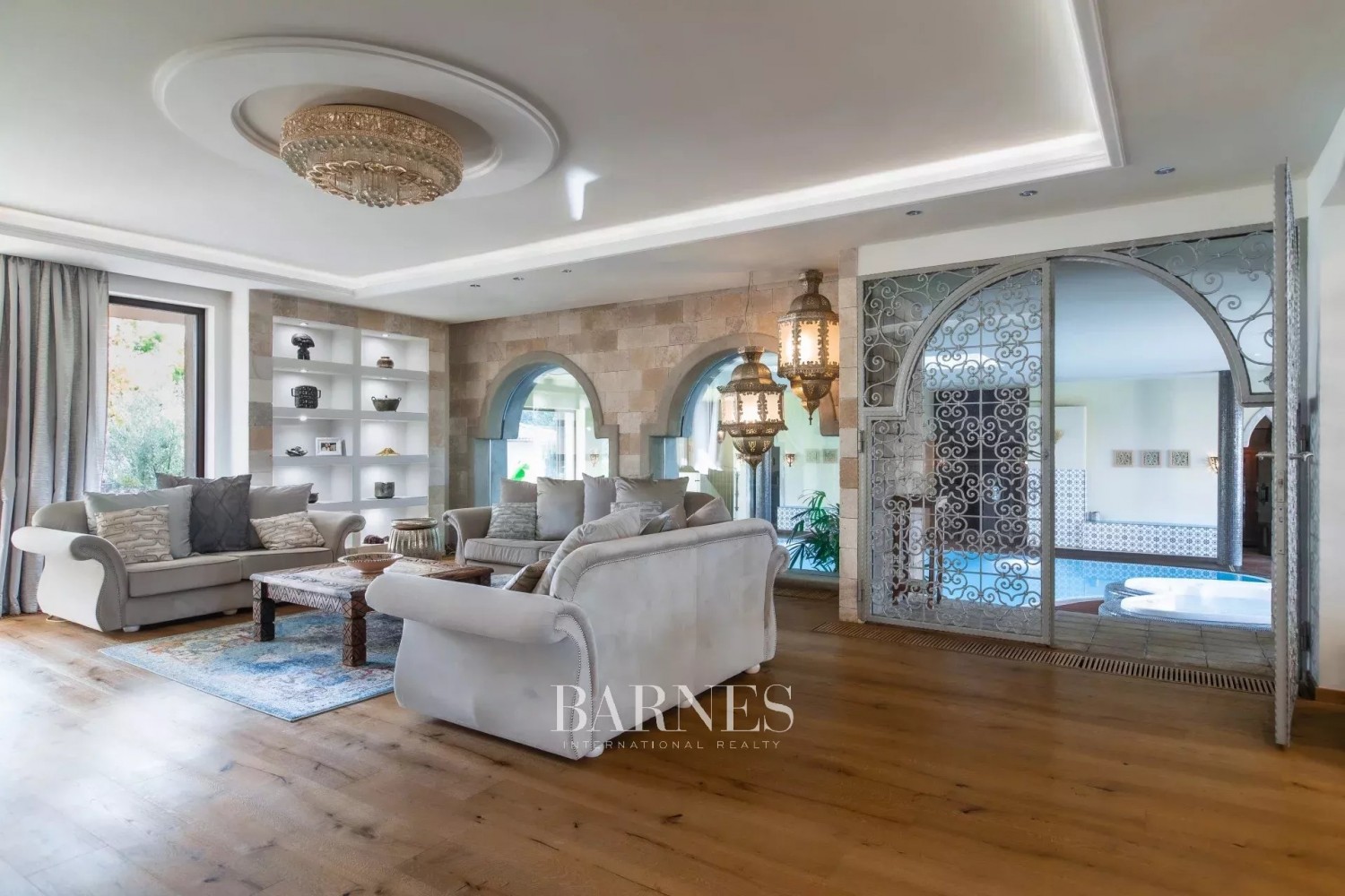 Resort-stílusú családi villa: a kikapcsolódás és a feltöltődés luxusszigete - picture 1