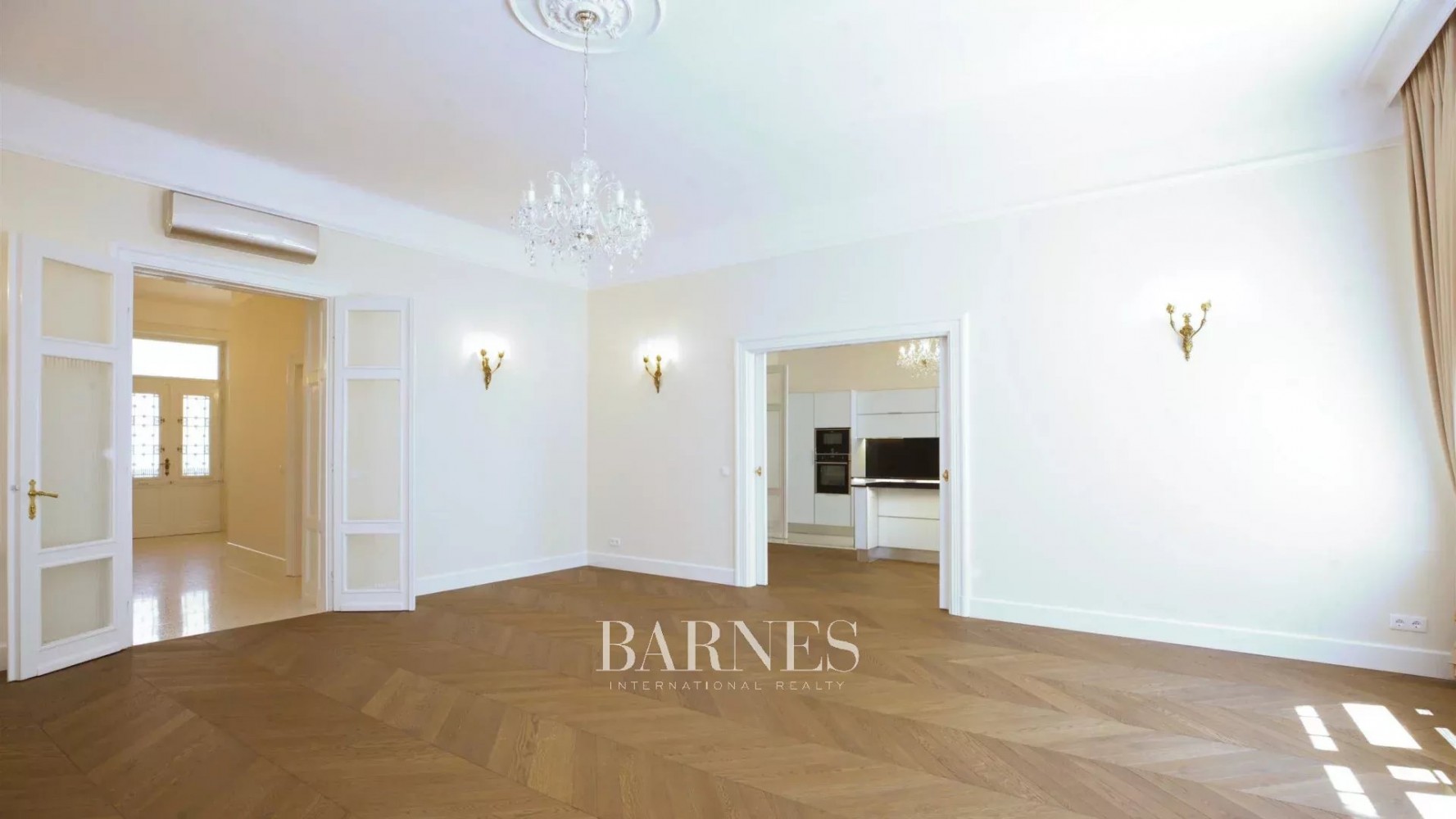 Négy szobás nagypolgári lakás bérlővel, befektetők számára,  szecessziós lakóházban - picture 18