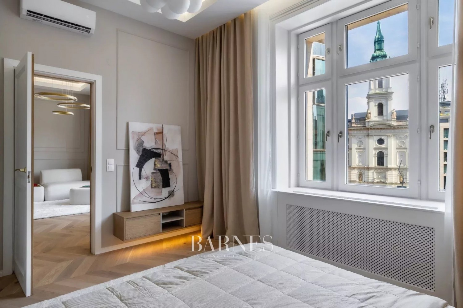 Lenyűgöző, modern lakás kilátással a Szervita térre - picture 18