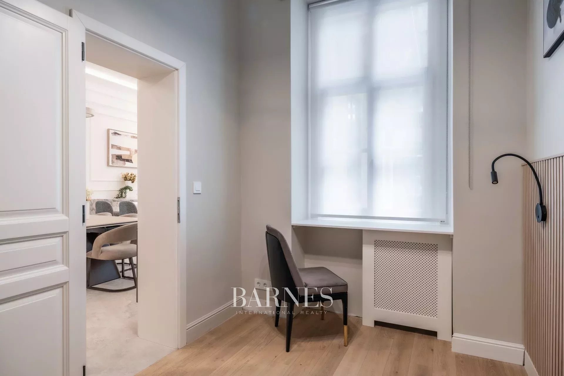 EXCLUSIVE LUXURY APARTMENT ON VÁCI STREET – PREMIUM QUALITY, TIMELESS ELEGANCE - picture 17