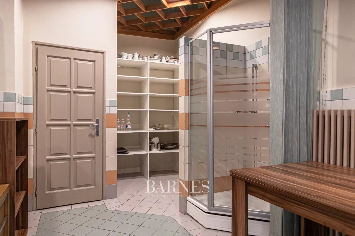 Iroda vagy lakásétterem Kissvábhegyen - picture 15